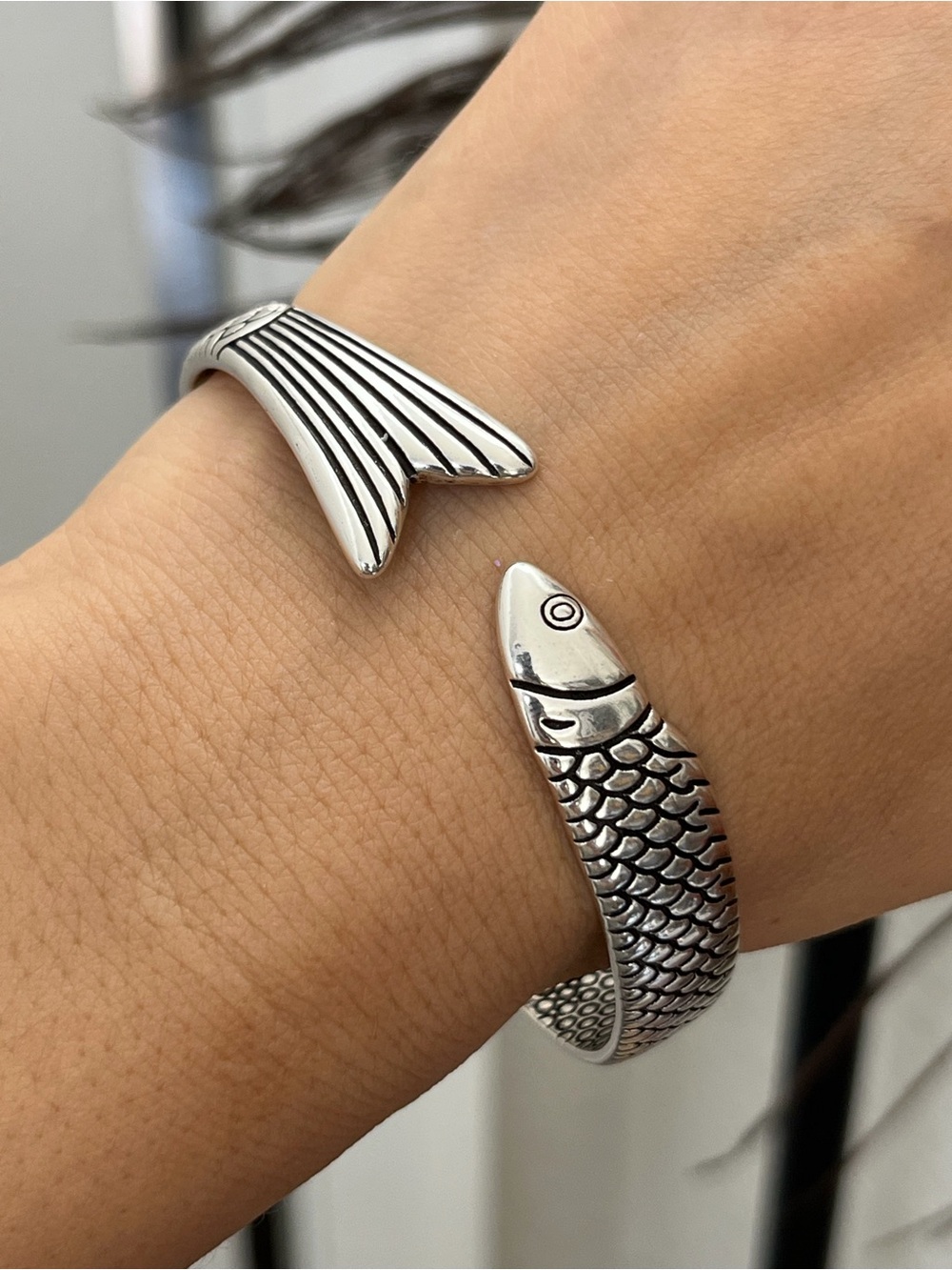 Unisex S925 Silver single fish cuff Bracelet for women girls